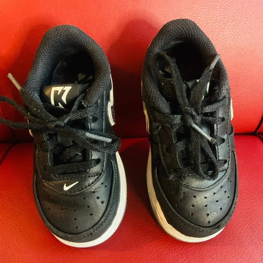 Nike Air Force 1 X Colin Kaepernick